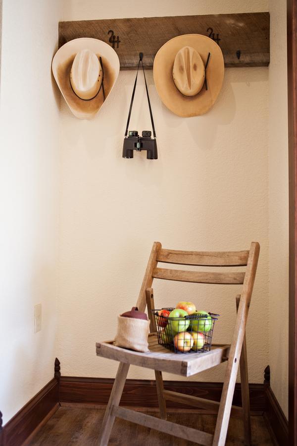 Two Hats Ranch Bed and Breakfast Big Rapids Buitenkant foto